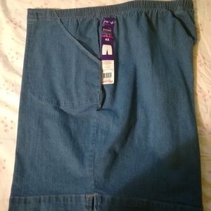 🎈Clearance! Classic Jean shorts! NWT